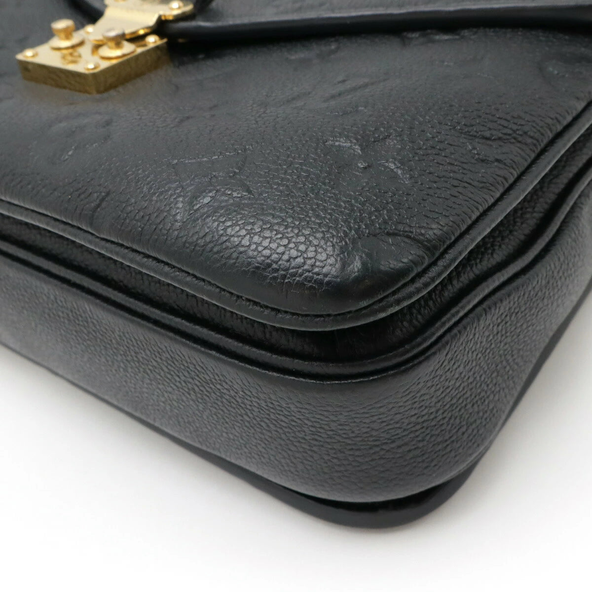 Louis Vuitton Pochette Métis MM Monogram Empreinte Noir M41487 2-Way Crossbody Bag – Good Condition | BeyVogue