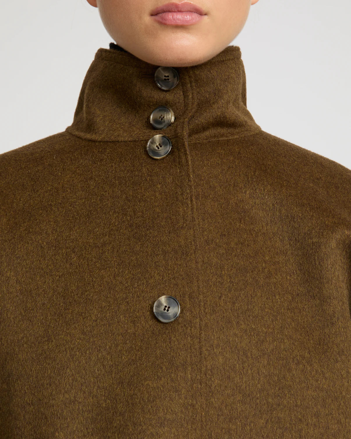 YVES SALOMON LUXURY OUTERWEAR | CROPPED CASHMERE CAPE JACKET