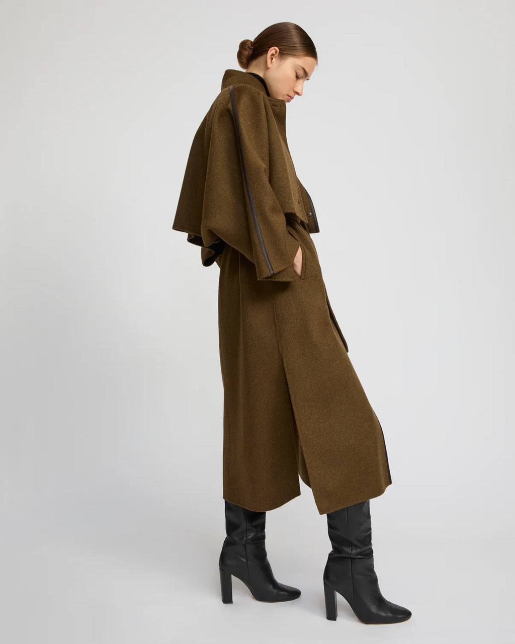 YVES SALOMON LUXURY OUTERWEAR | CROPPED CASHMERE CAPE JACKET