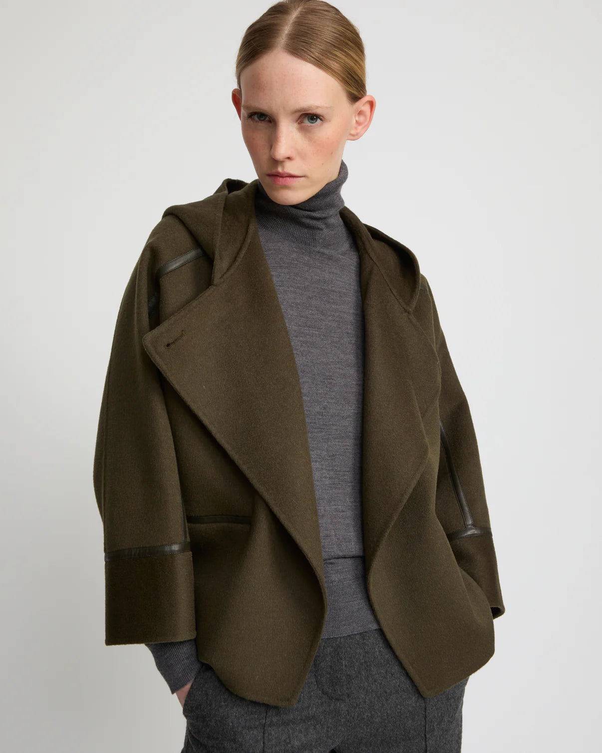 CASHMERE WOOL JACKET WITH LEATHER TRIM | YVES SALOMON LUXURY KHAKI OUTERWEAR