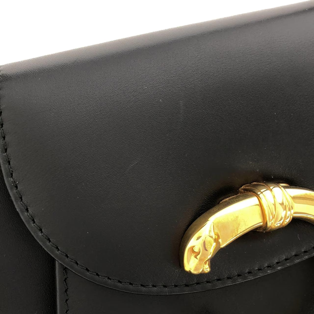Vintage Cartier Leather Shoulder Bag – Rank A Condition | BeyVogue