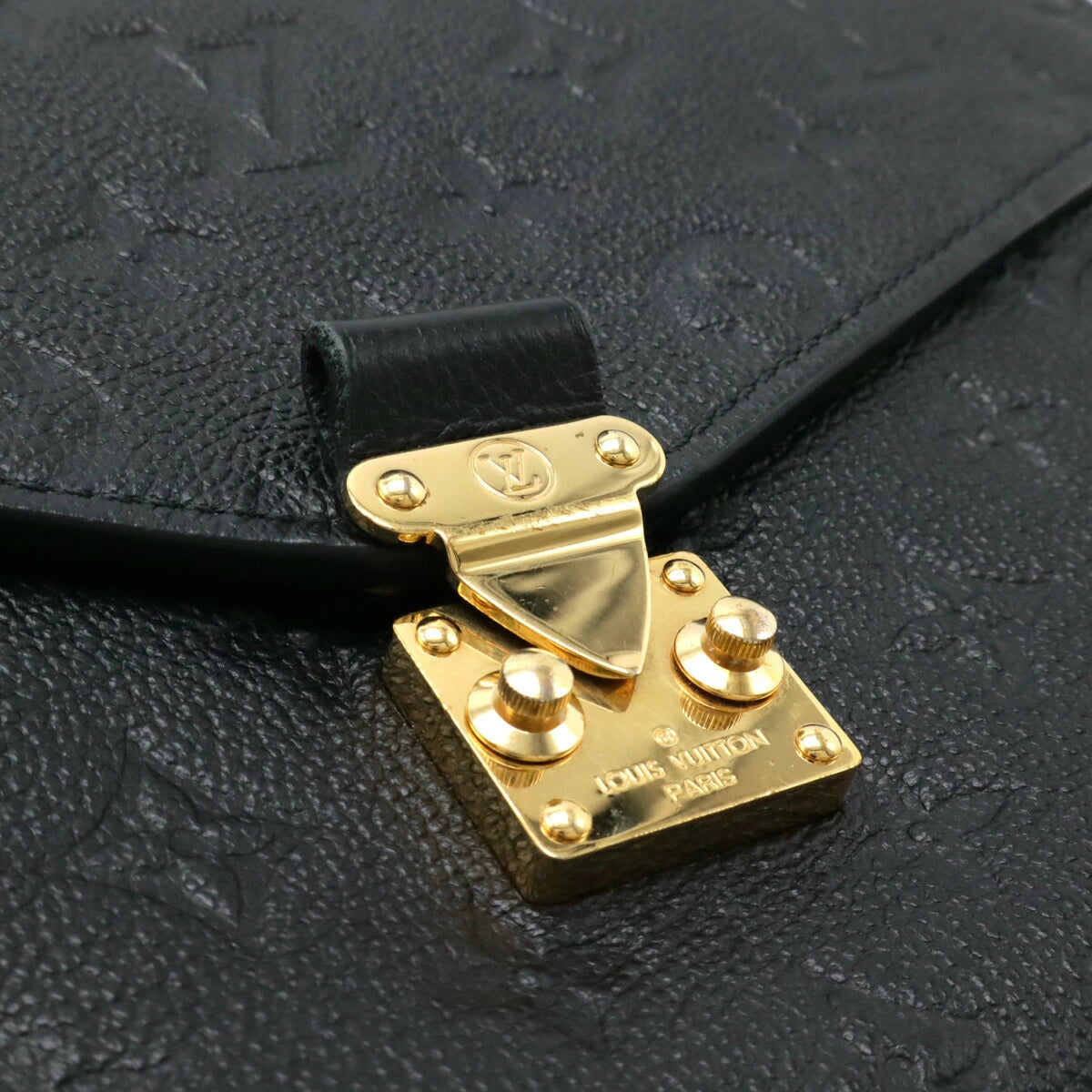 Louis Vuitton Pochette Métis MM Monogram Empreinte Noir M41487 2-Way Crossbody Bag – Good Condition | BeyVogue