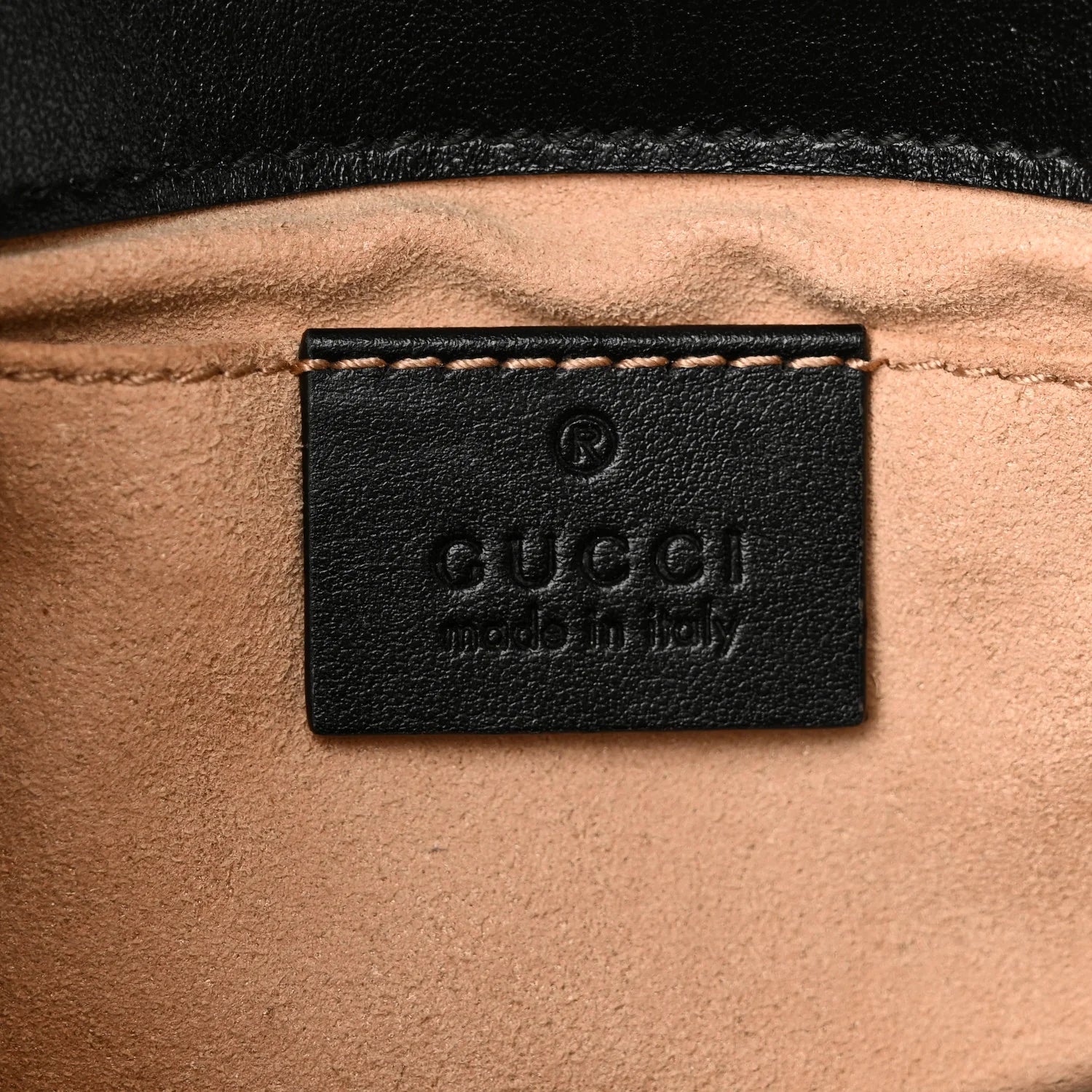 Gucci GG Marmont Matelassé – Black