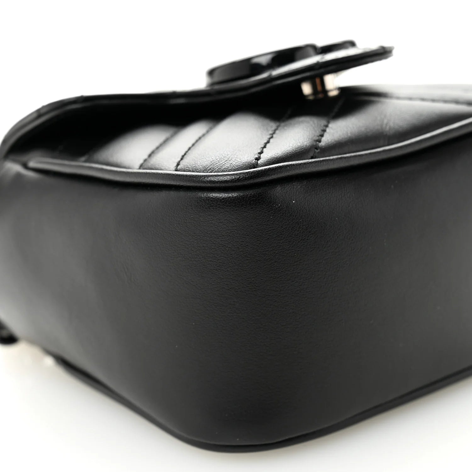 Gucci GG Marmont Matelassé Monochrome Chain Mini Belt Bag - Calfskin