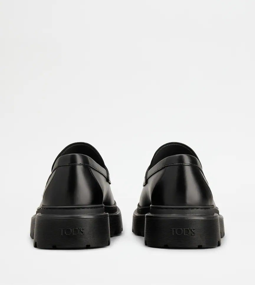 🖤 LEATHER MOCCASINS