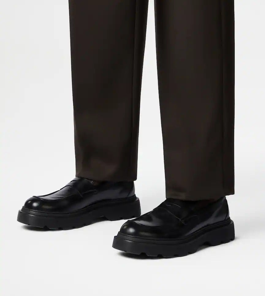 🖤 LEATHER MOCCASINS