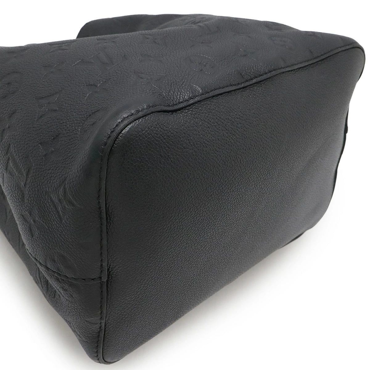 Louis Vuitton NeoNoe MM Monogram Empreinte Noir M45256 Leather Bucket Bag – Very Good Condition | BeyVogue